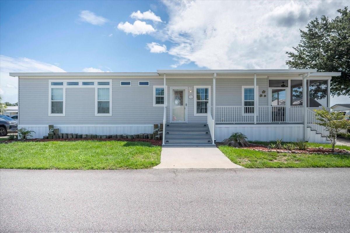 SADDLEBAG LAKE - Residential