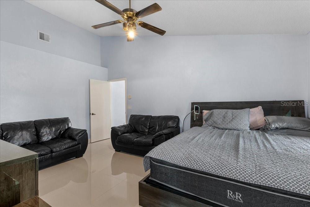 SILVER RIDGE PH 04 - Residential