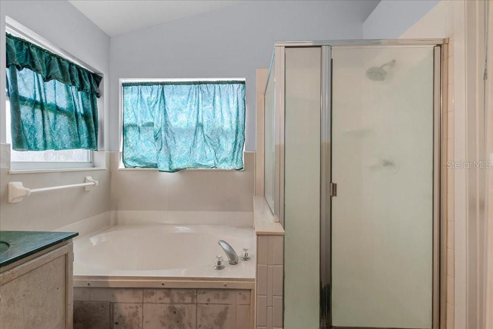 SILVER RIDGE PH 04 - Residential