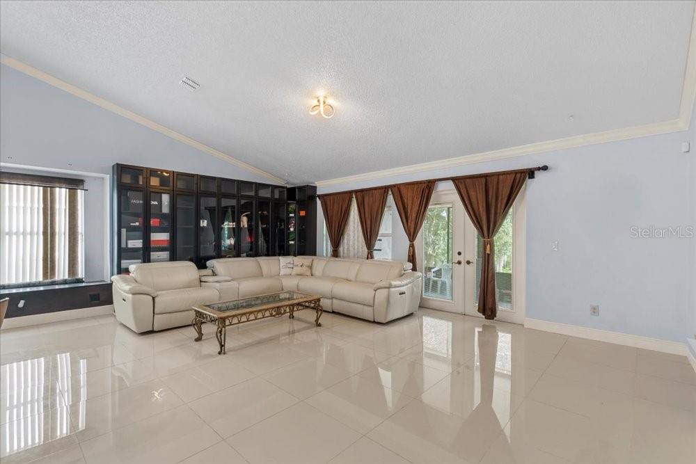 SILVER RIDGE PH 04 - Residential
