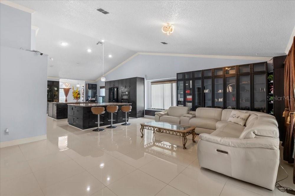 SILVER RIDGE PH 04 - Residential