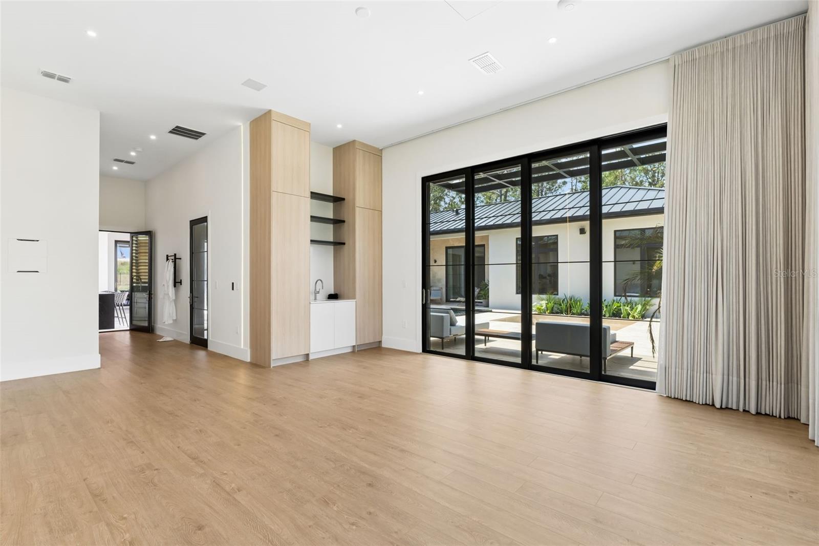 BELLA COLLINA SUB - Residential