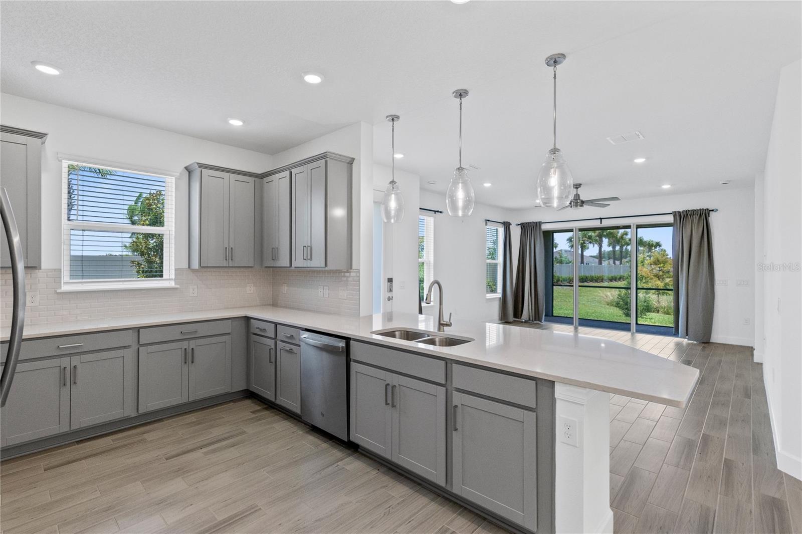 ESPLANADE AT CENTER LAKE RANCH - Residential