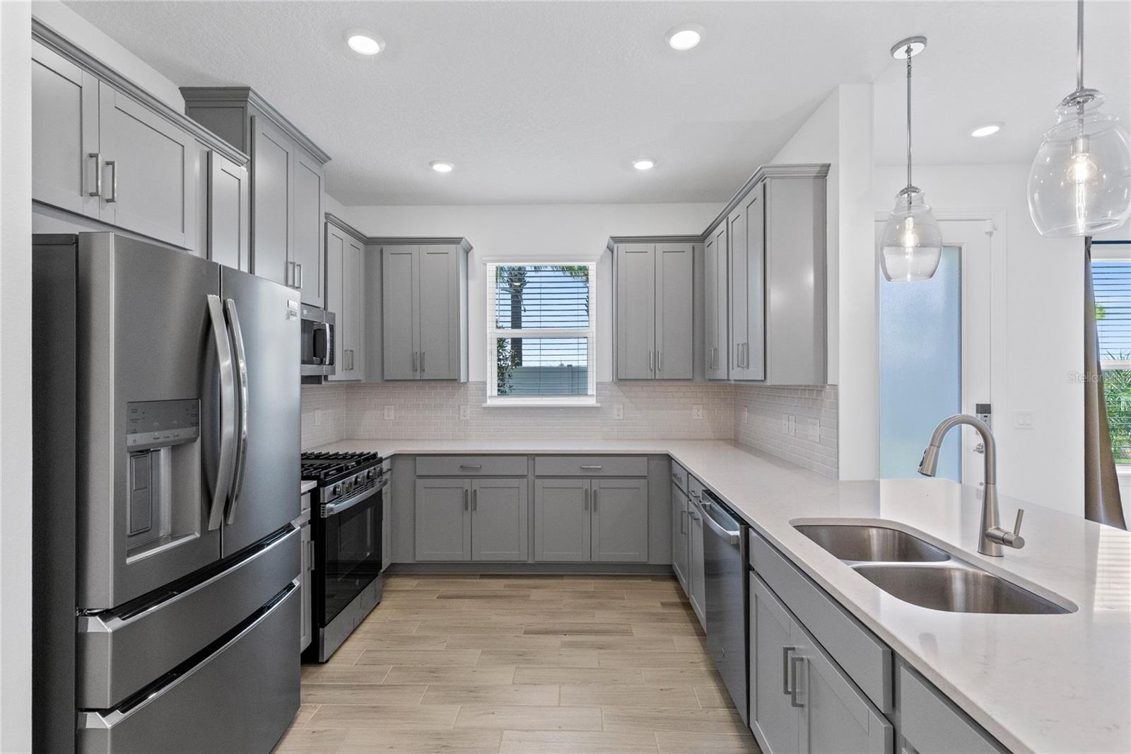 ESPLANADE AT CENTER LAKE RANCH - Residential