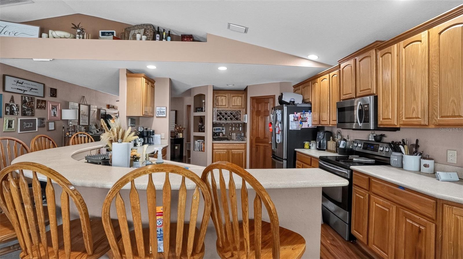 LADY LAKE OAK MEADOWS SUB - Residential