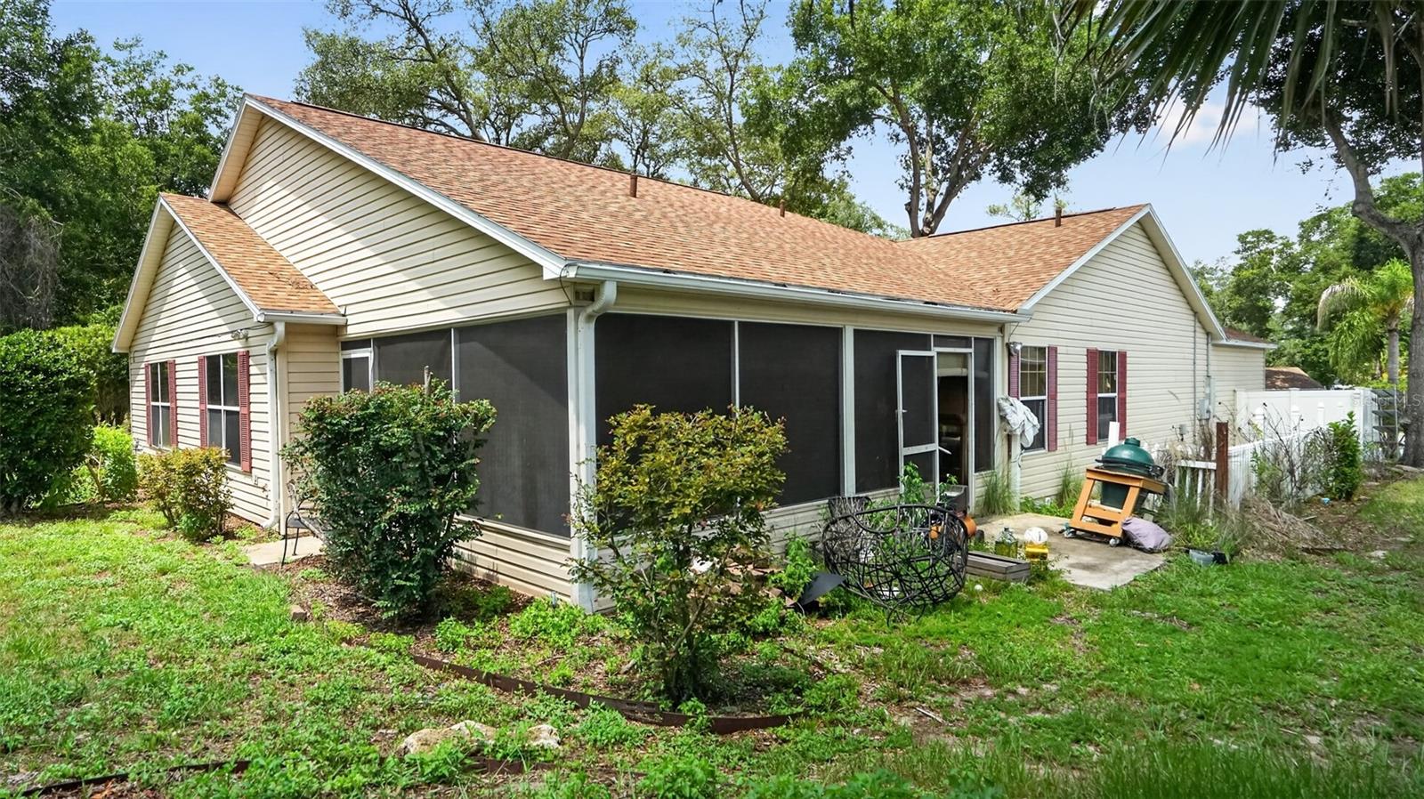LADY LAKE OAK MEADOWS SUB - Residential