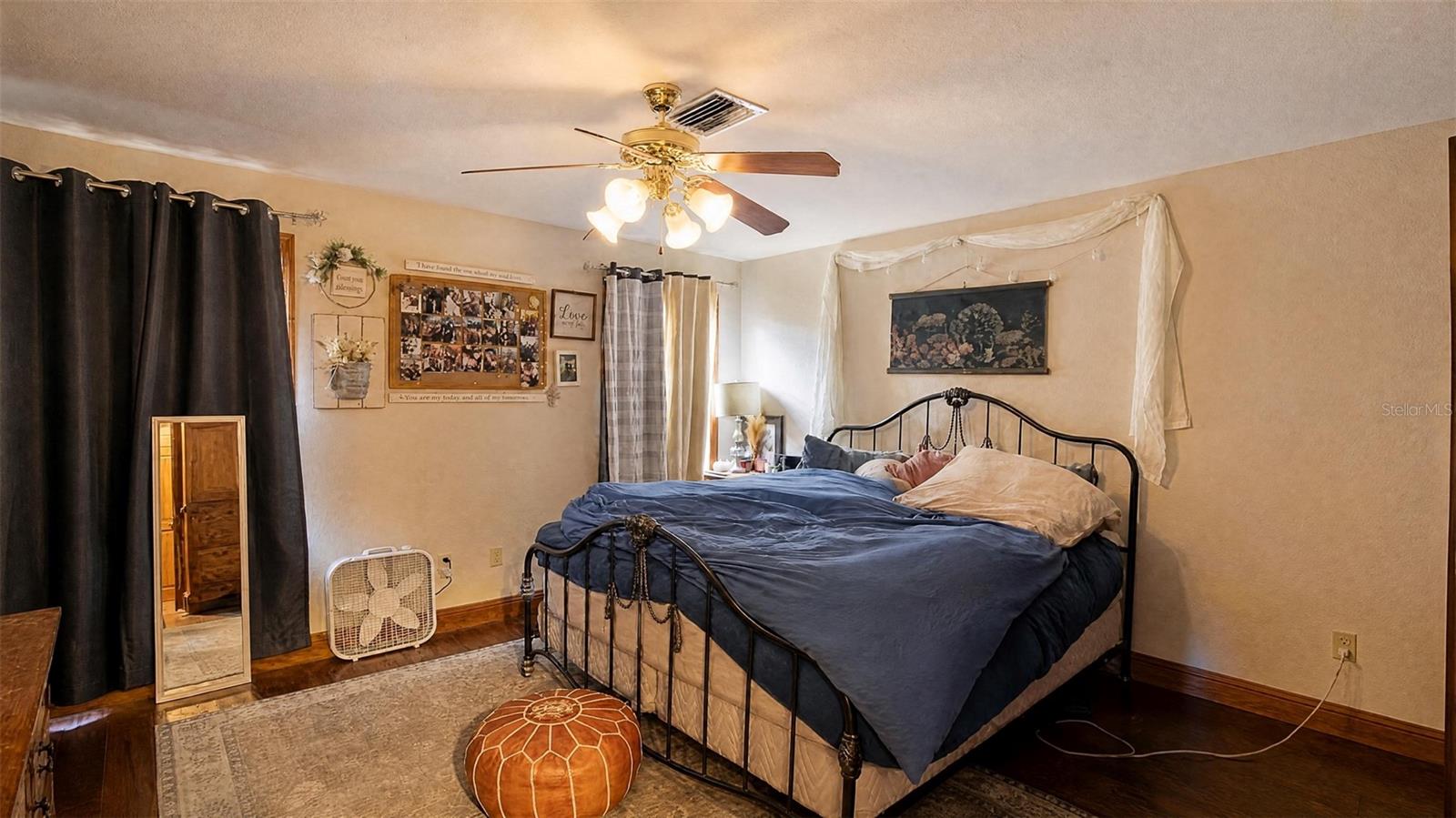 LADY LAKE OAK MEADOWS SUB - Residential