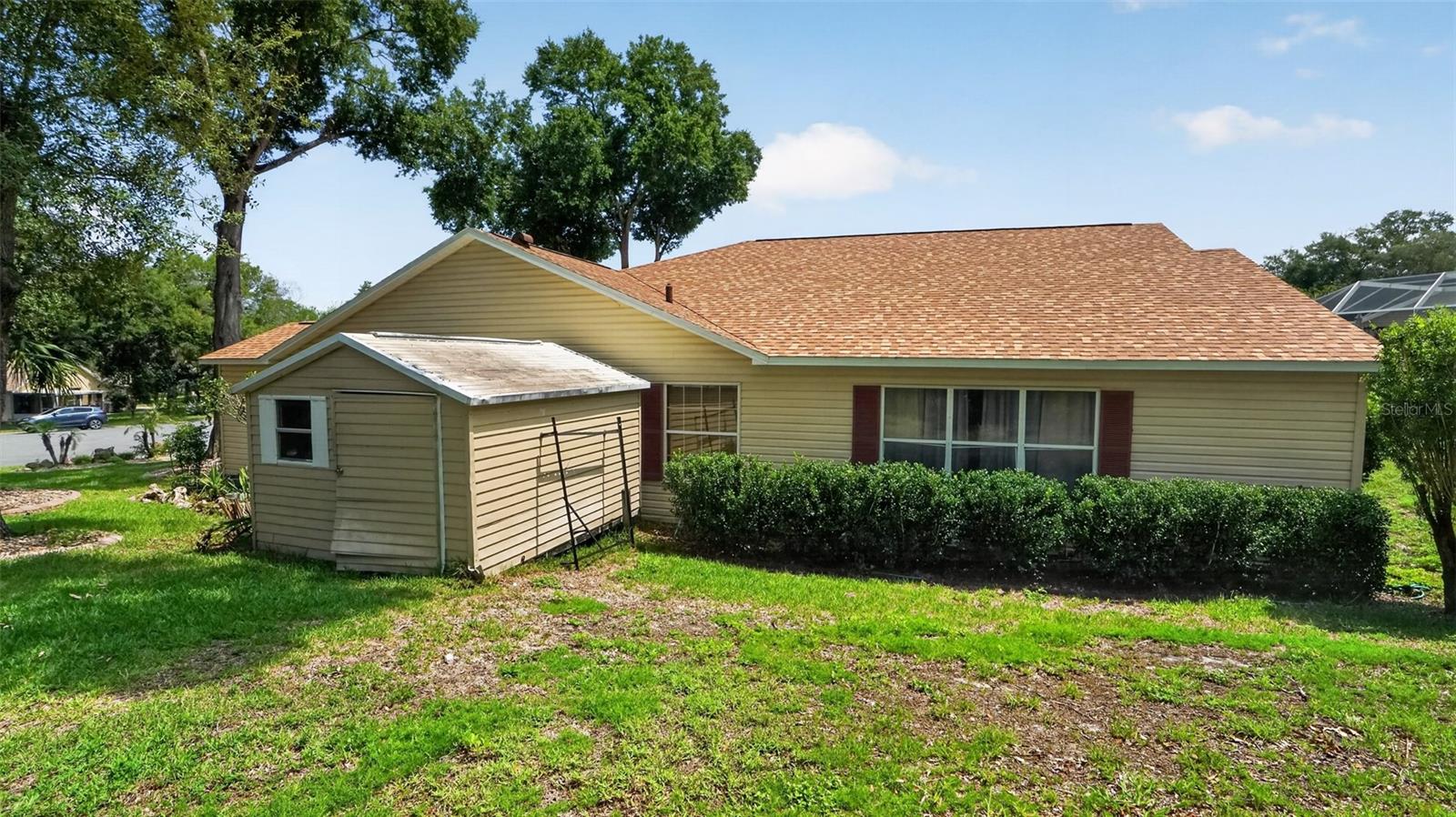 LADY LAKE OAK MEADOWS SUB - Residential