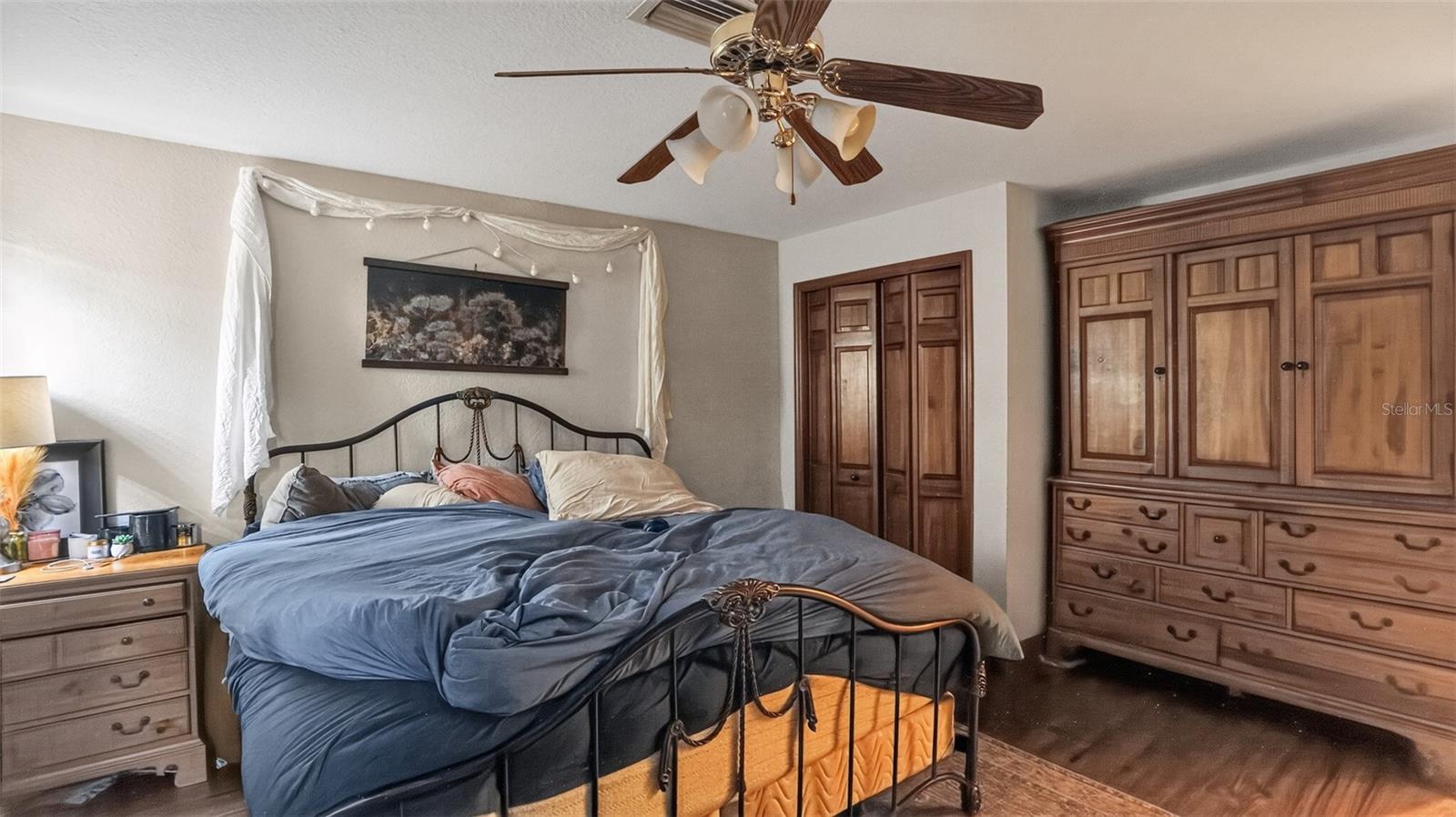 LADY LAKE OAK MEADOWS SUB - Residential