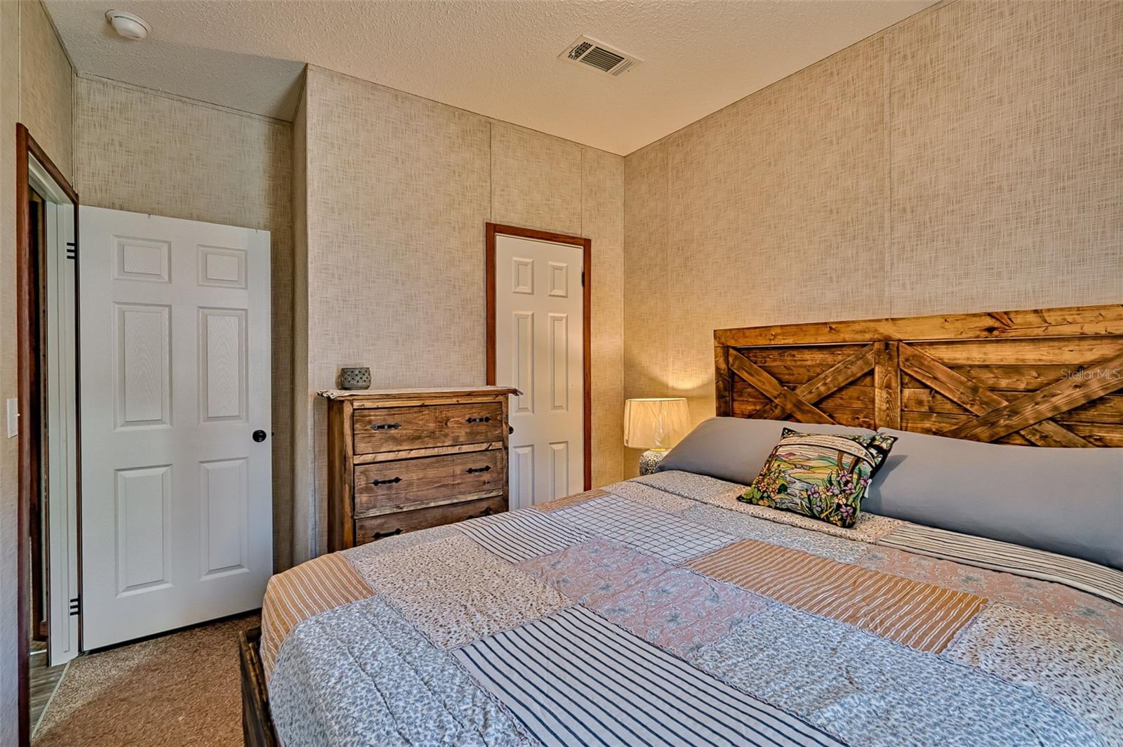 ROOTERVILLE - Residential