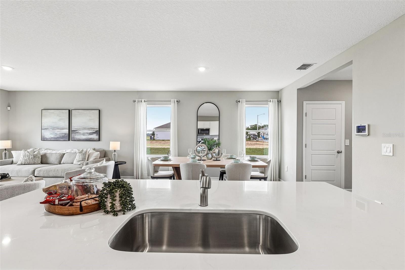 HAWTHORNE RANCH - Residential