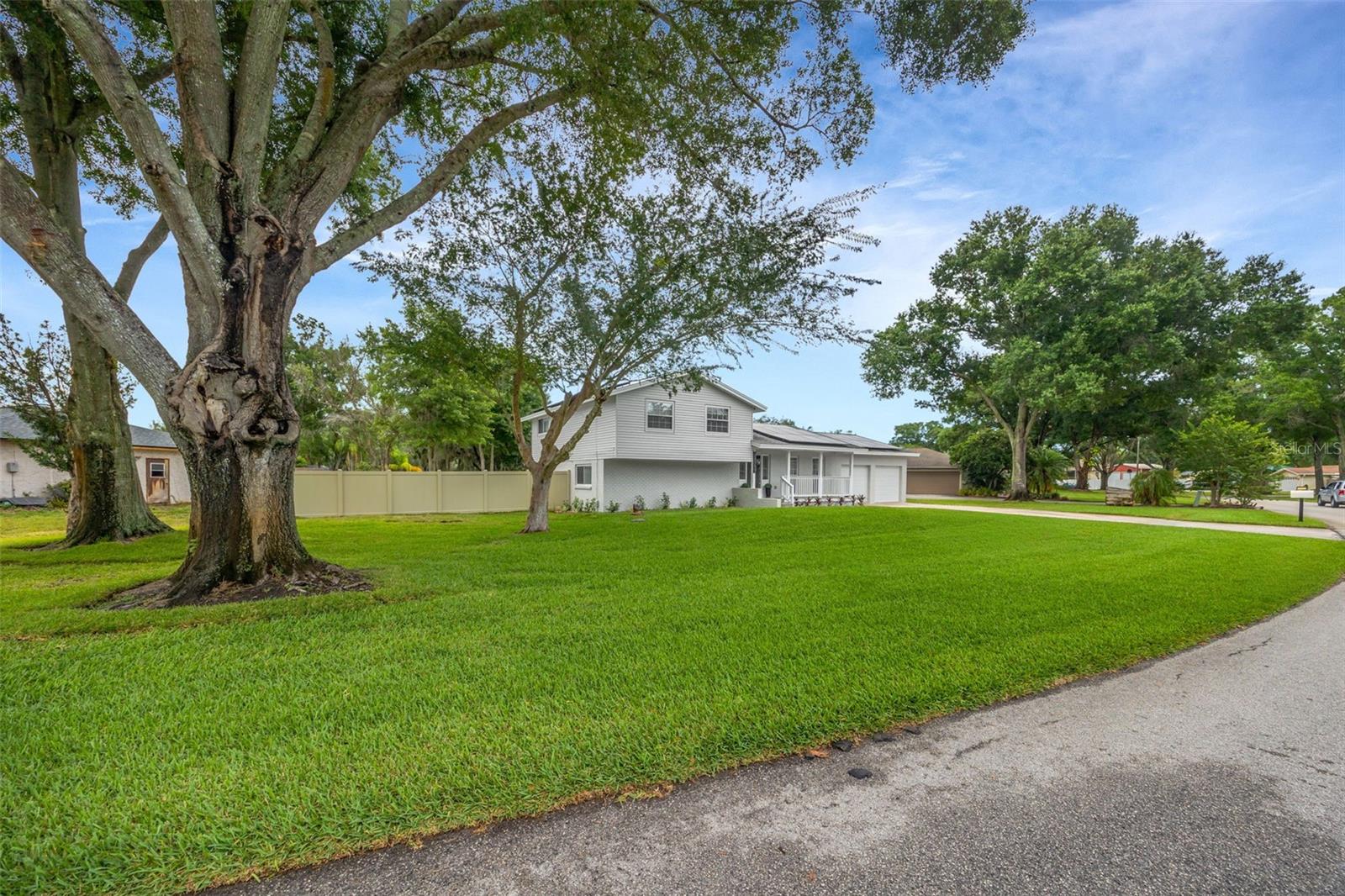 GROVE SHORE - Residential