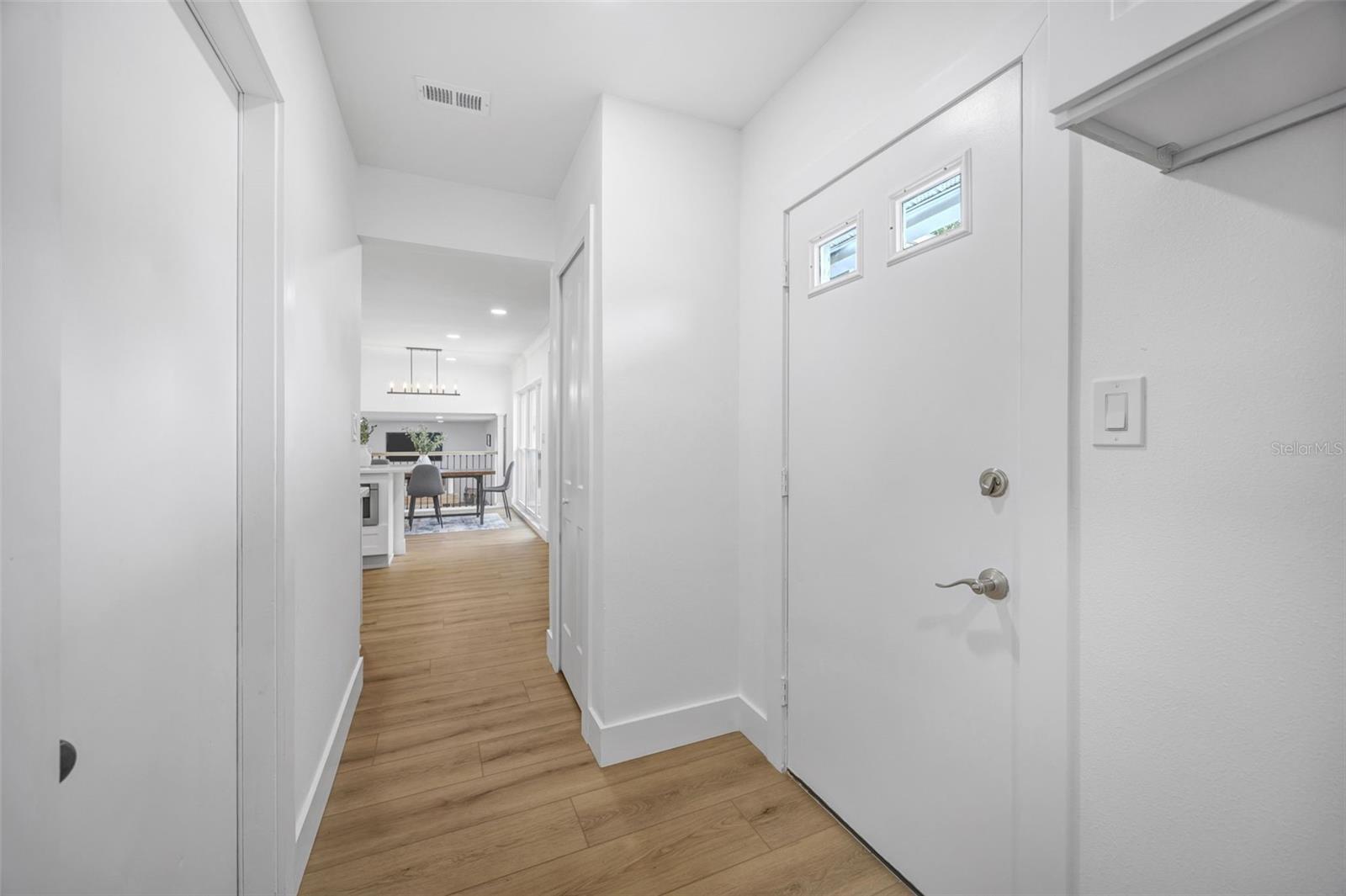 GROVE SHORE - Residential