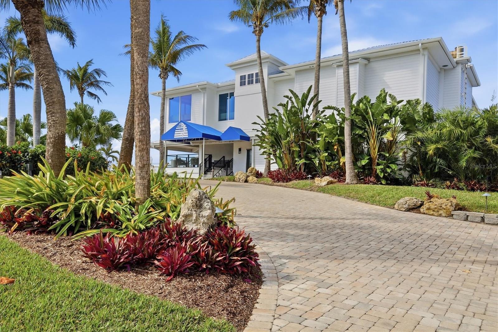 BEACH CHALET BLD G - Residential
