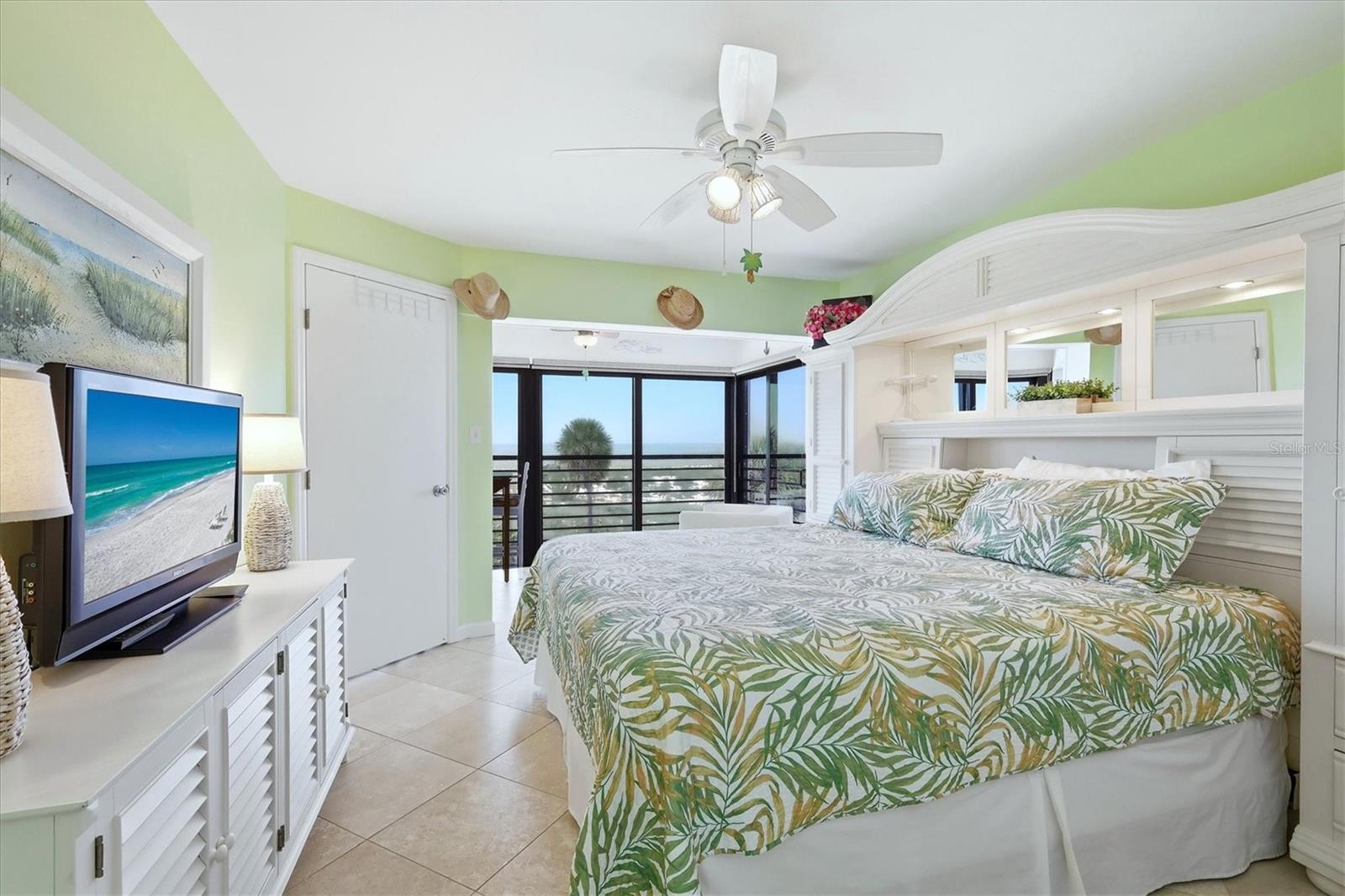 BEACH CHALET BLD G - Residential