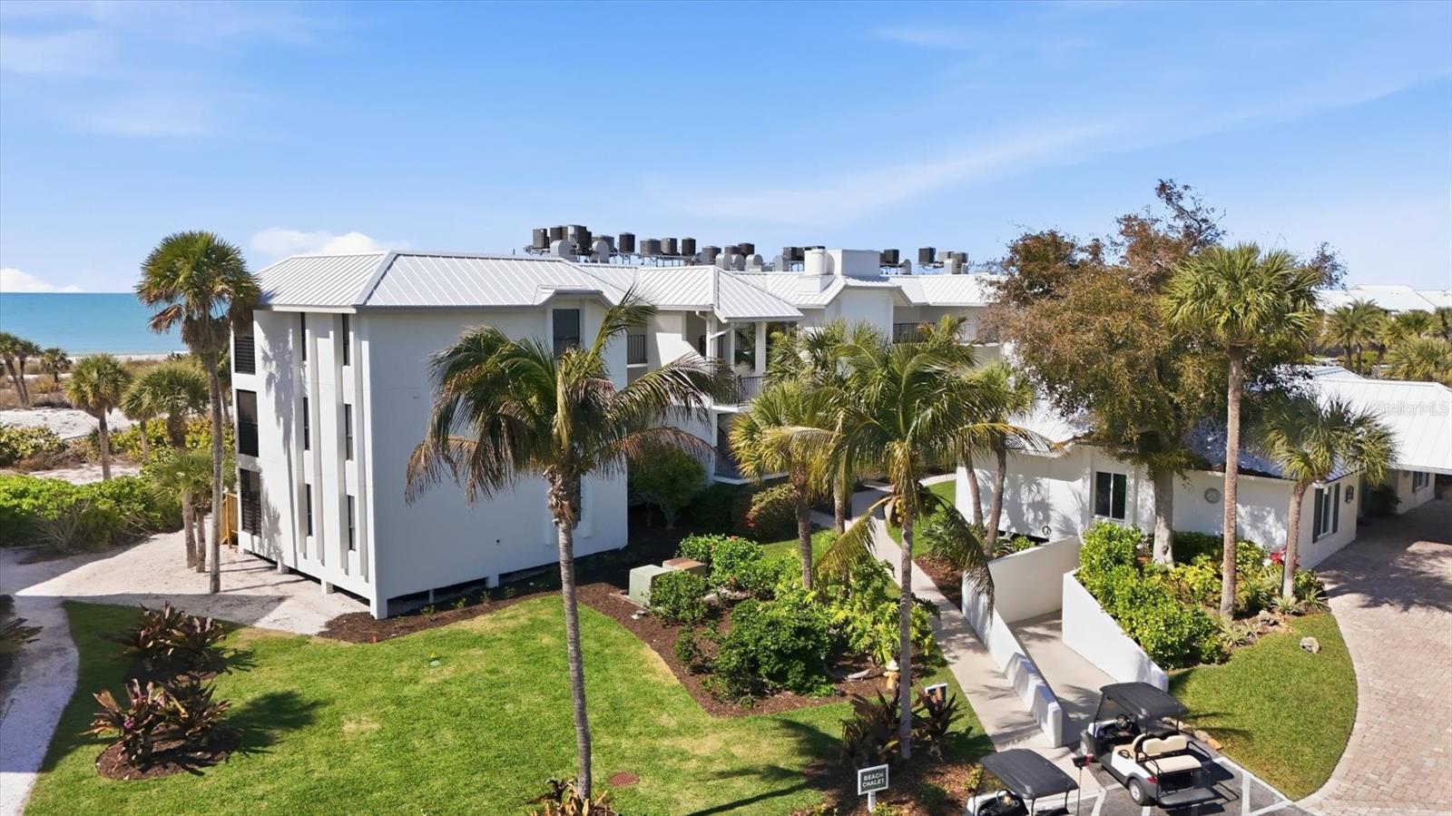 BEACH CHALET BLD G - Residential