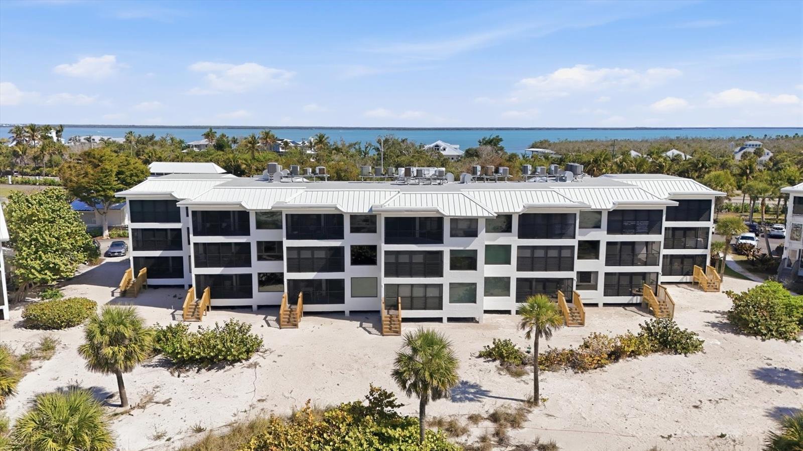BEACH CHALET BLD G - Residential