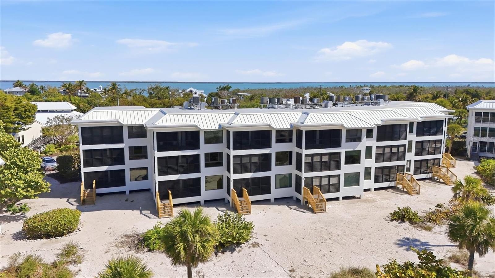 BEACH CHALET BLD G - Residential