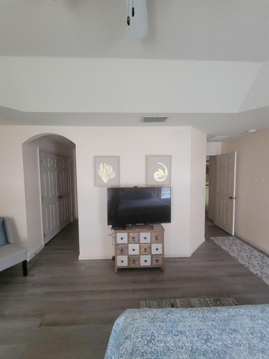 TWNHOMES FLORA RIDGE P2 - Residential