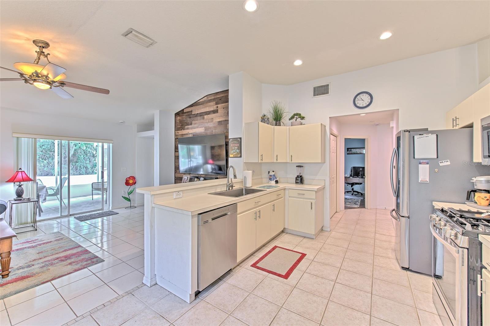 MEADOW POINTE PRCL 17 UN 3 - Residential