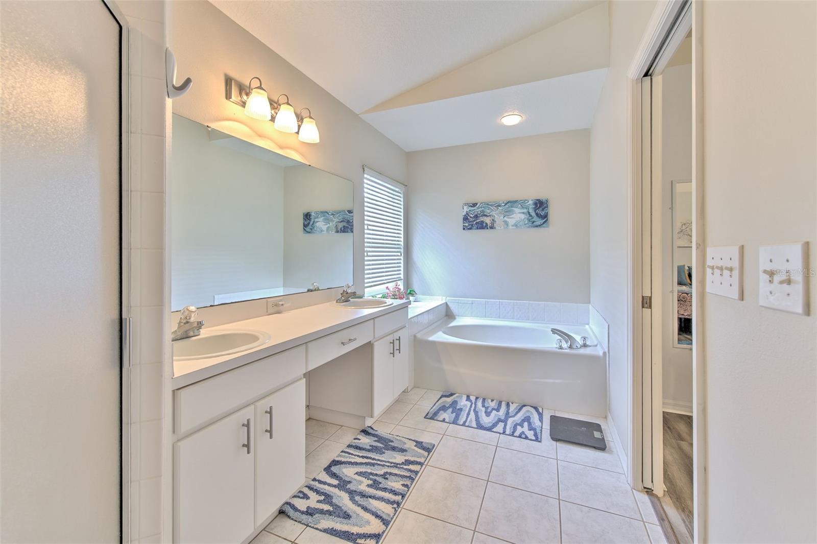 MEADOW POINTE PRCL 17 UN 3 - Residential