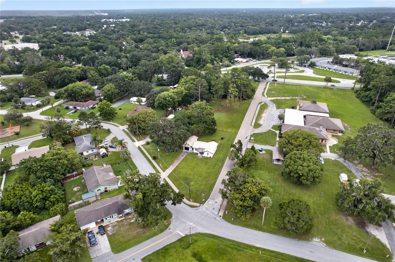 TOWN/BELLEVIEW - Residential