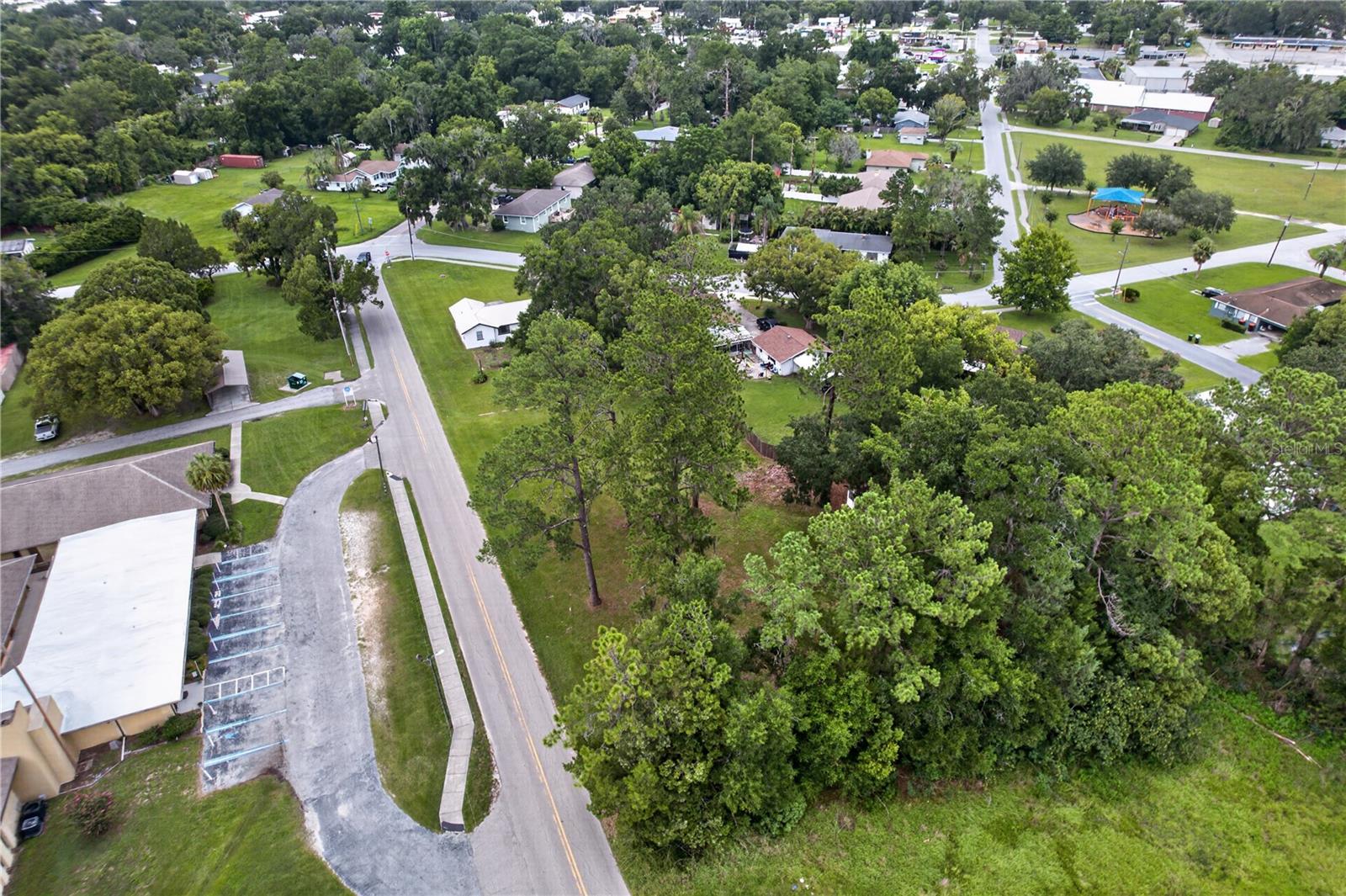 TOWN/BELLEVIEW - Residential
