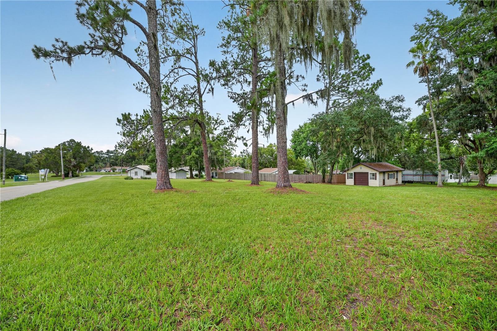 TOWN/BELLEVIEW - Residential