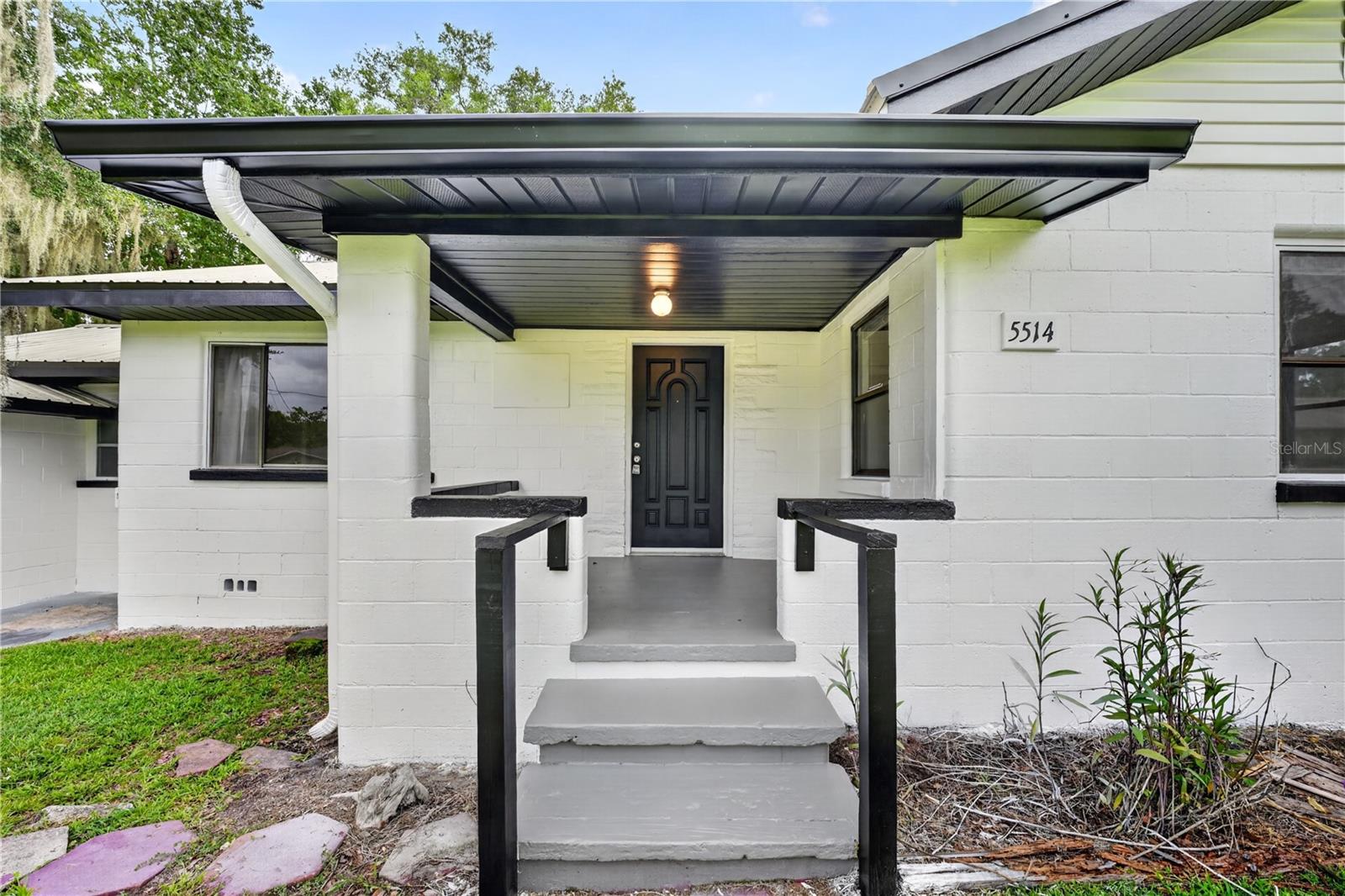TOWN/BELLEVIEW - Residential