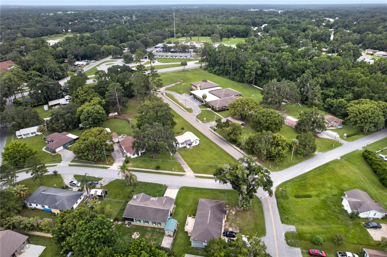 TOWN/BELLEVIEW - Residential