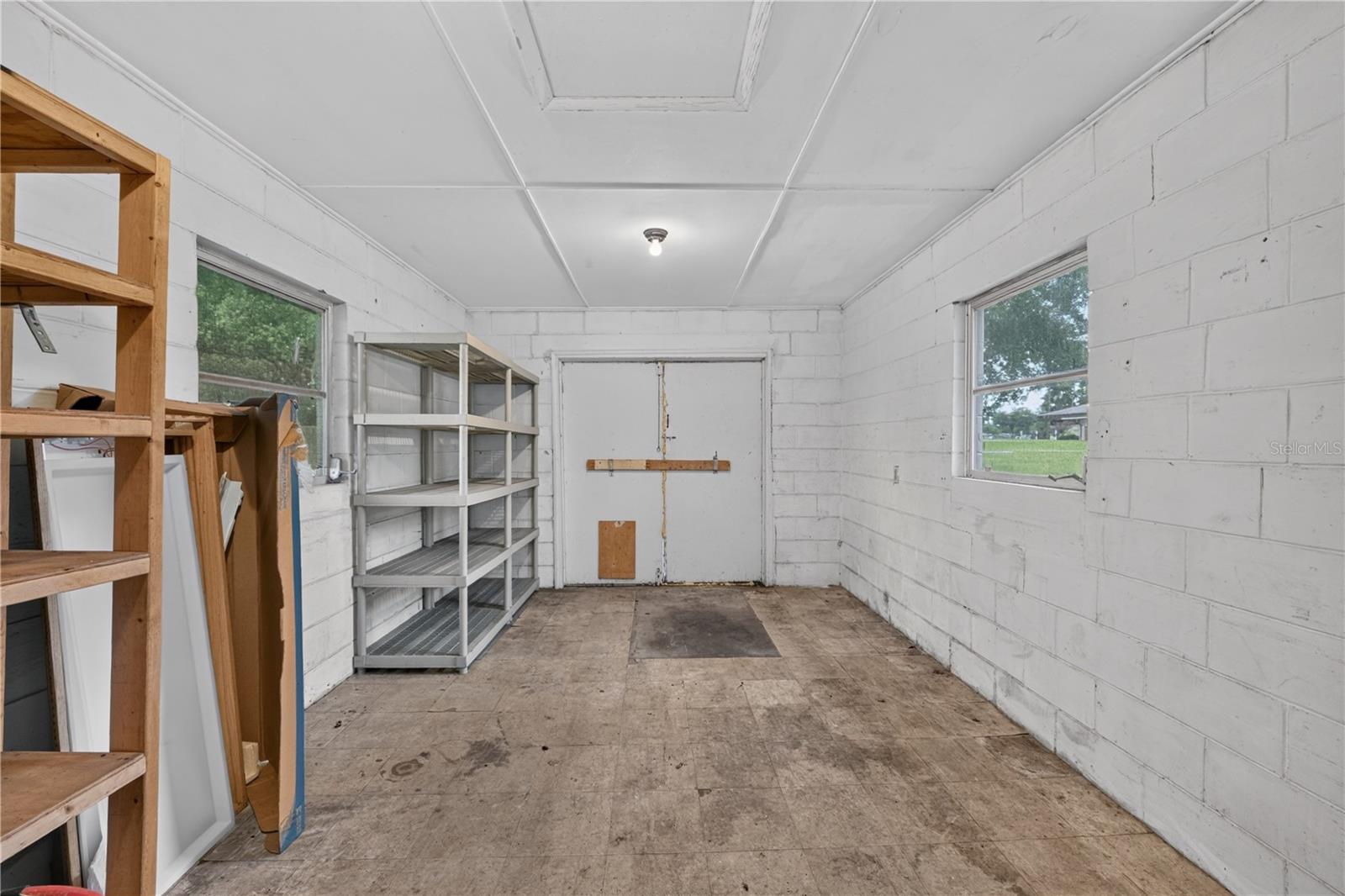 TOWN/BELLEVIEW - Residential