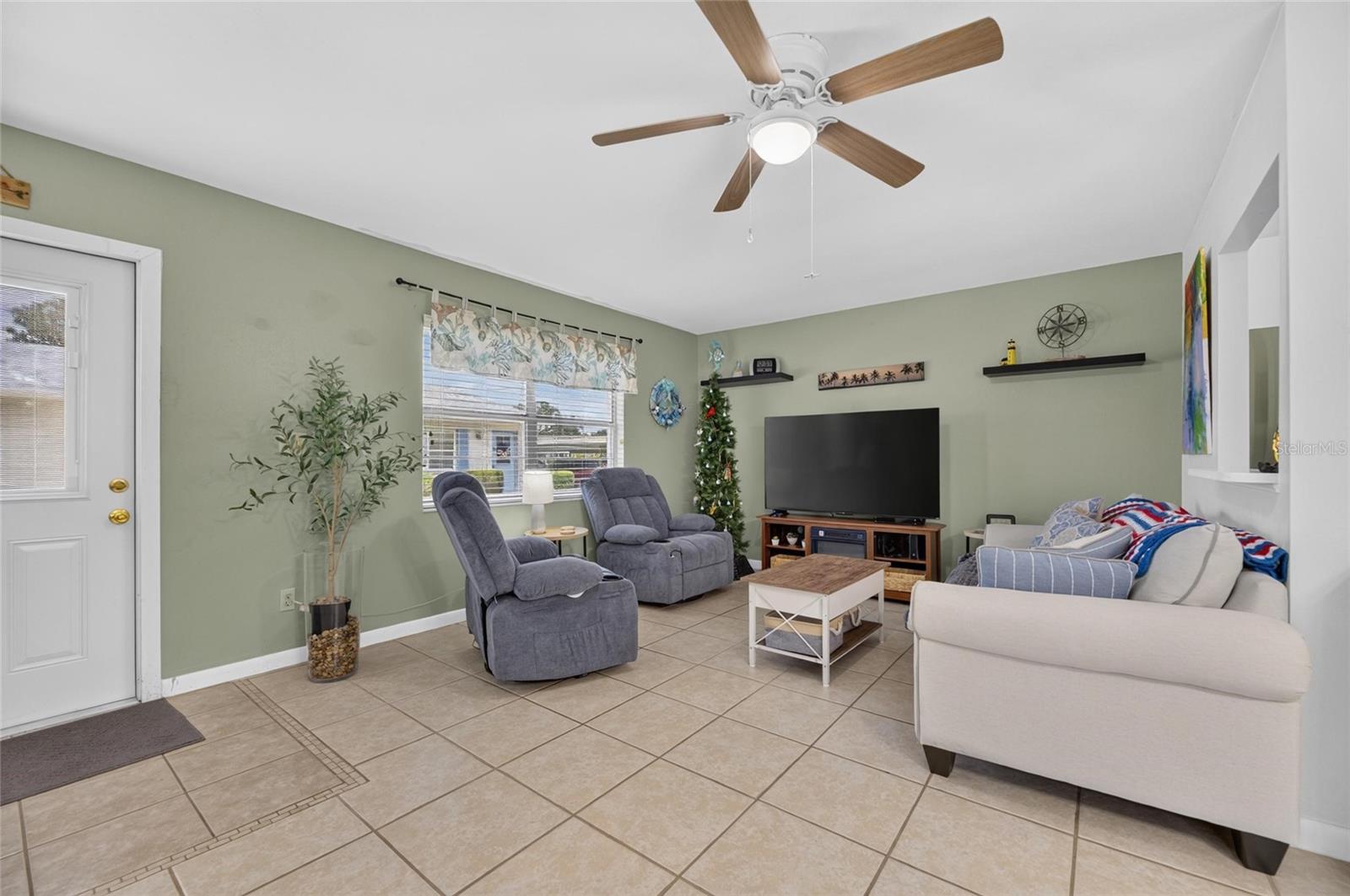 DORCHESTER B CONDO - Residential