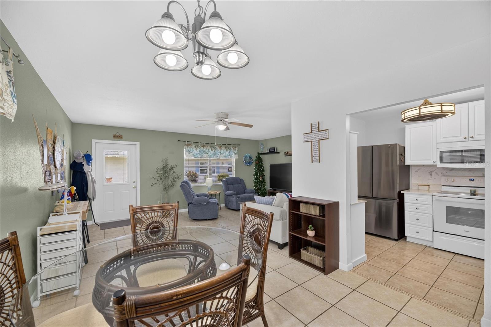 DORCHESTER B CONDO - Residential