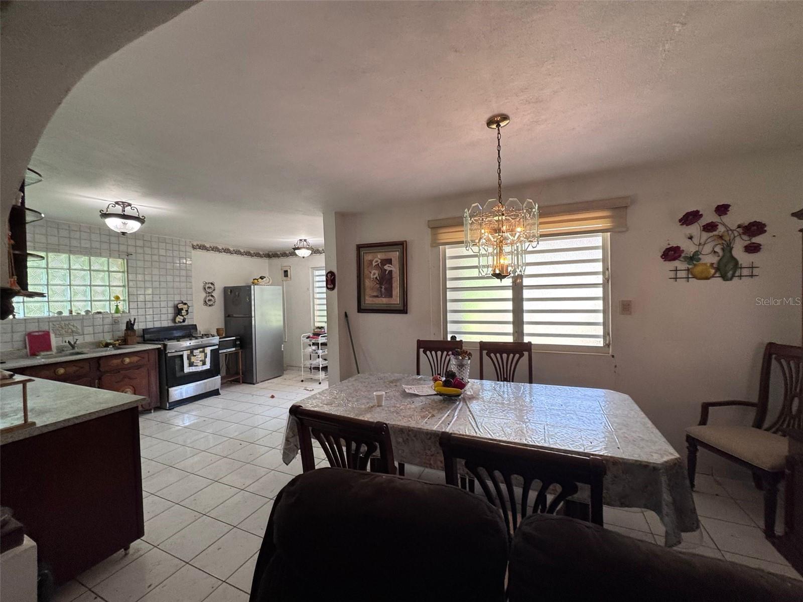 COMM MARIA ANTONIA - Residential