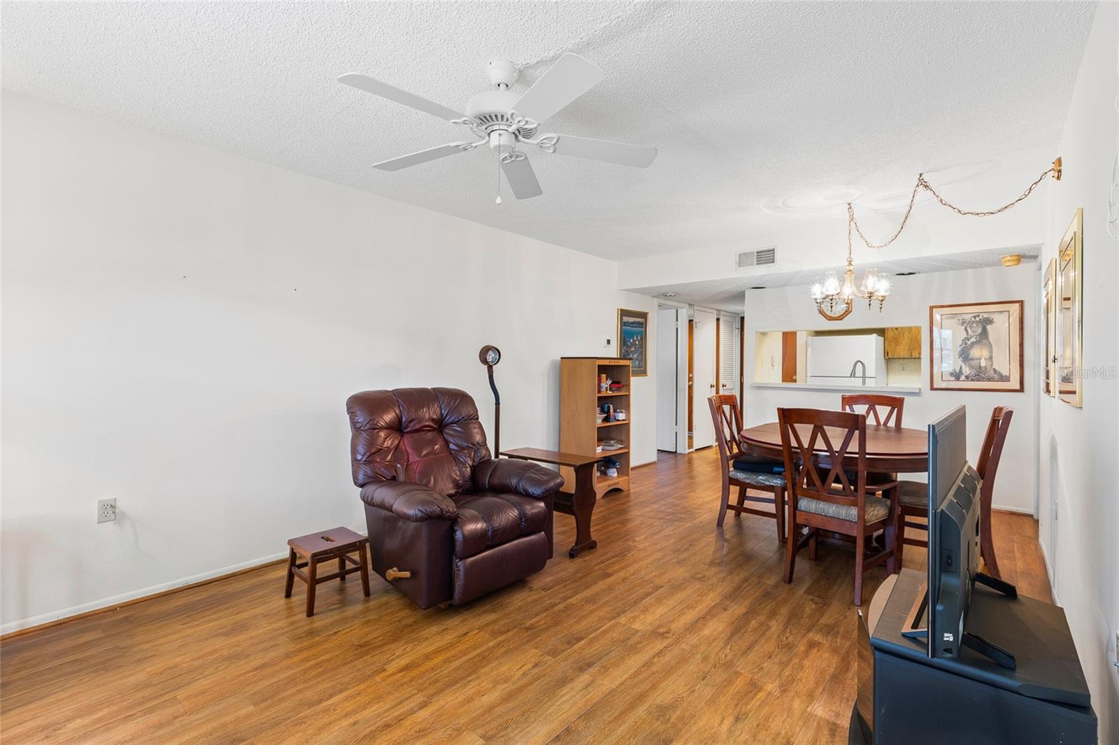 INVERNESS CONDO - Residential
