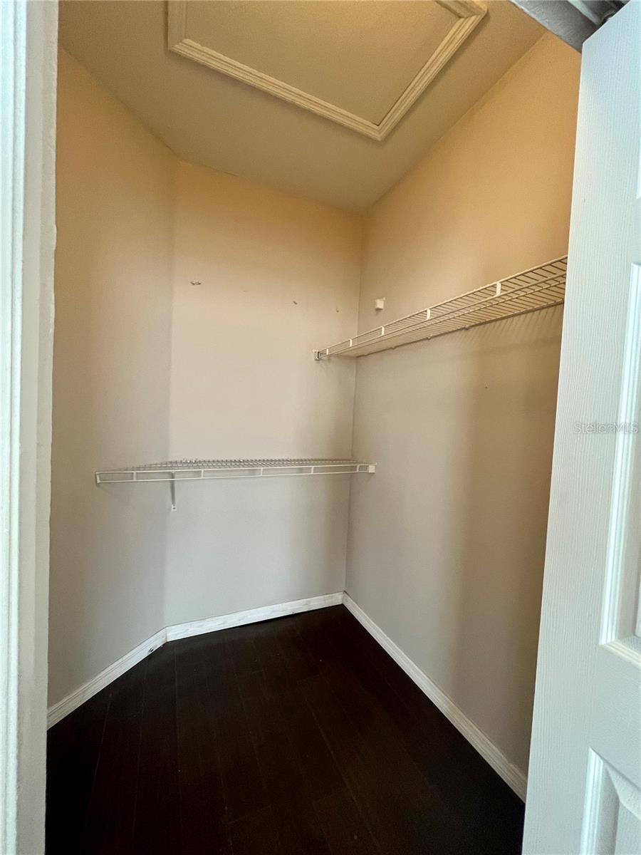 HAMPTONS/METROWEST - Residential Lease