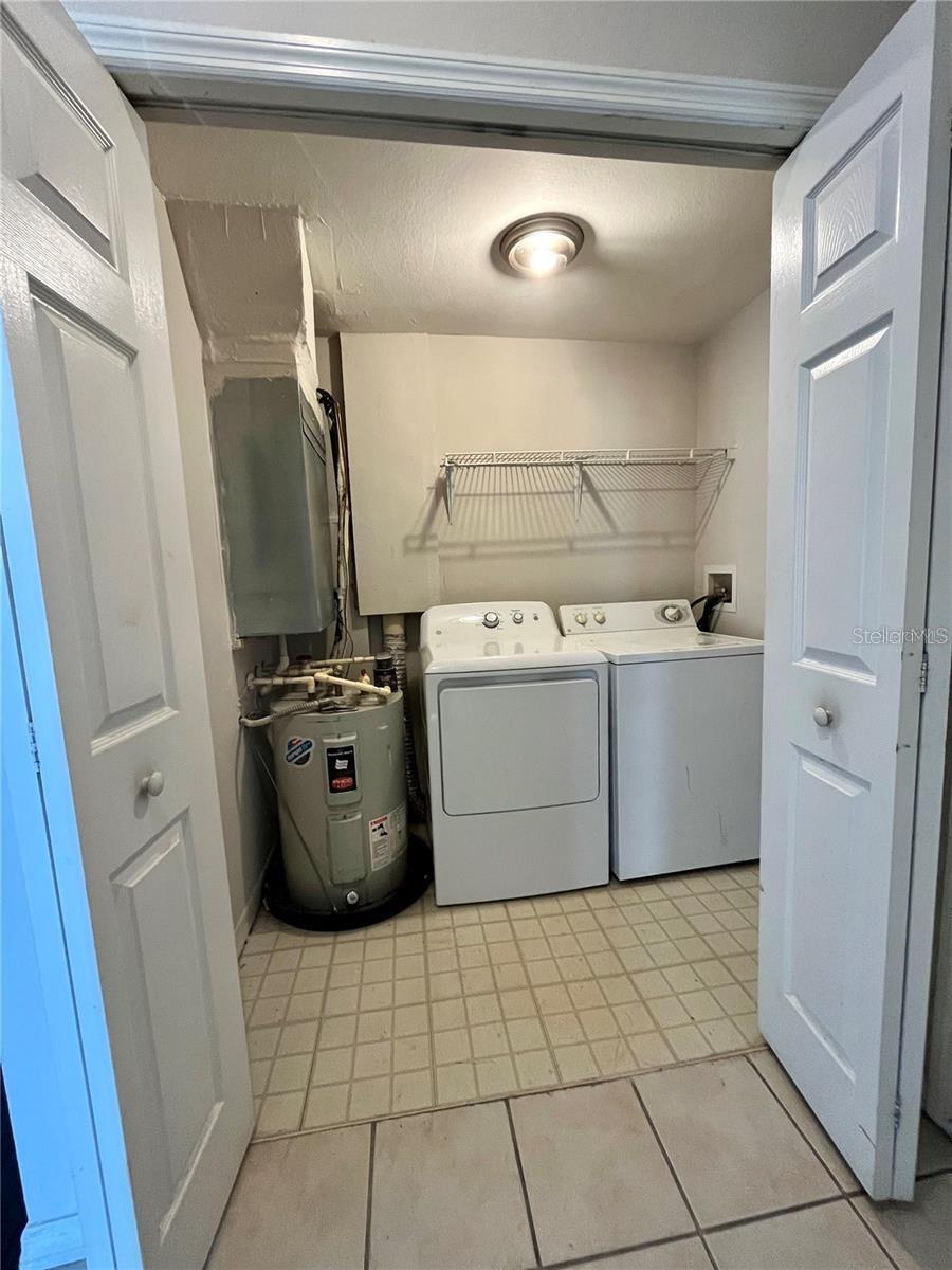 HAMPTONS/METROWEST - Residential Lease