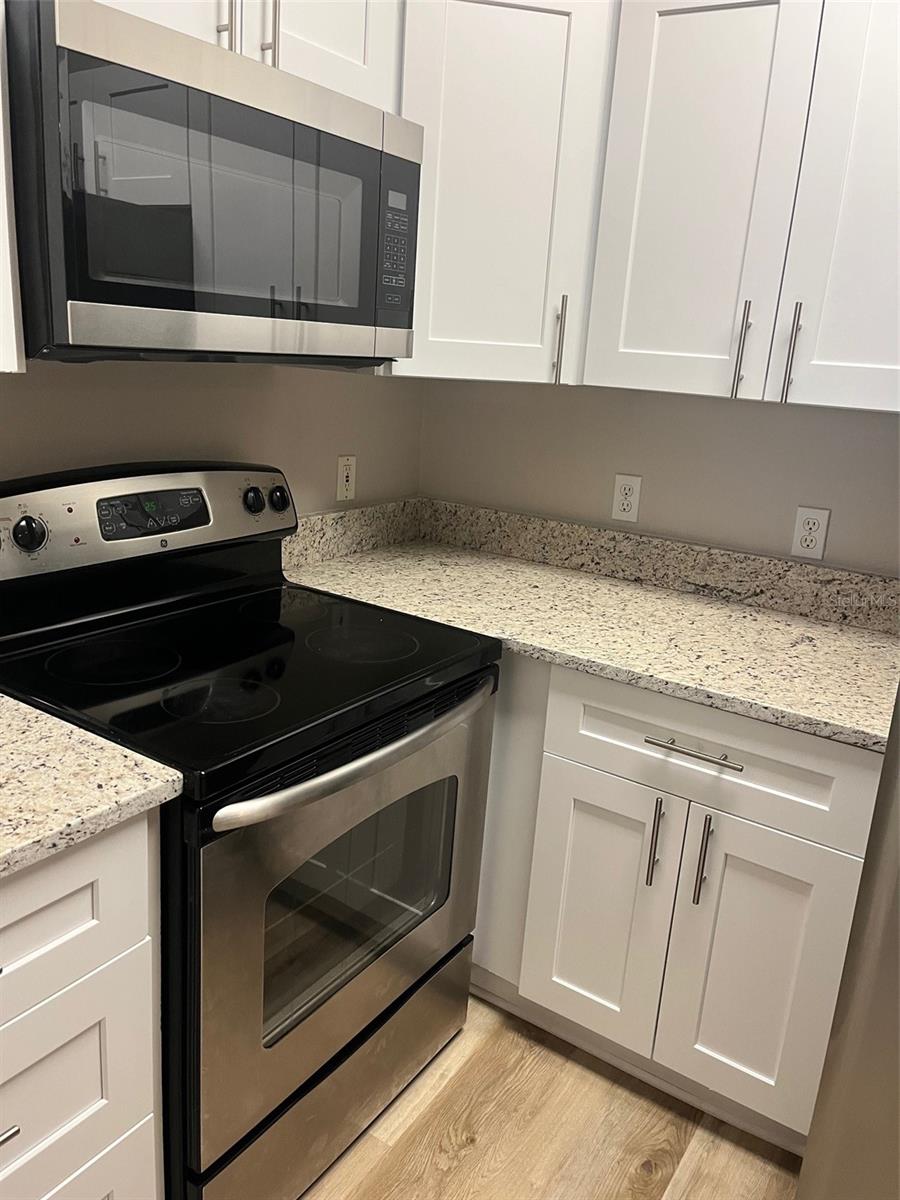HAMPTONS/METROWEST - Residential Lease