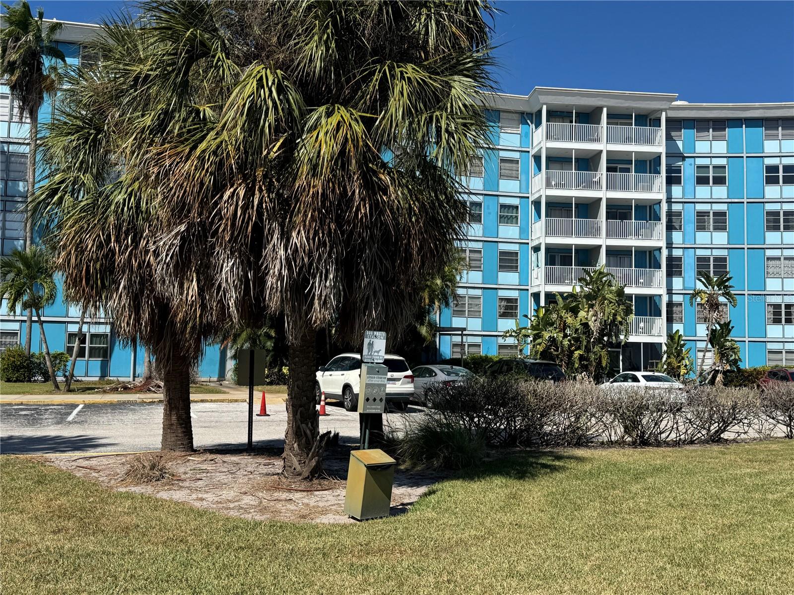 THE WAVE CONDO - Residential Lease