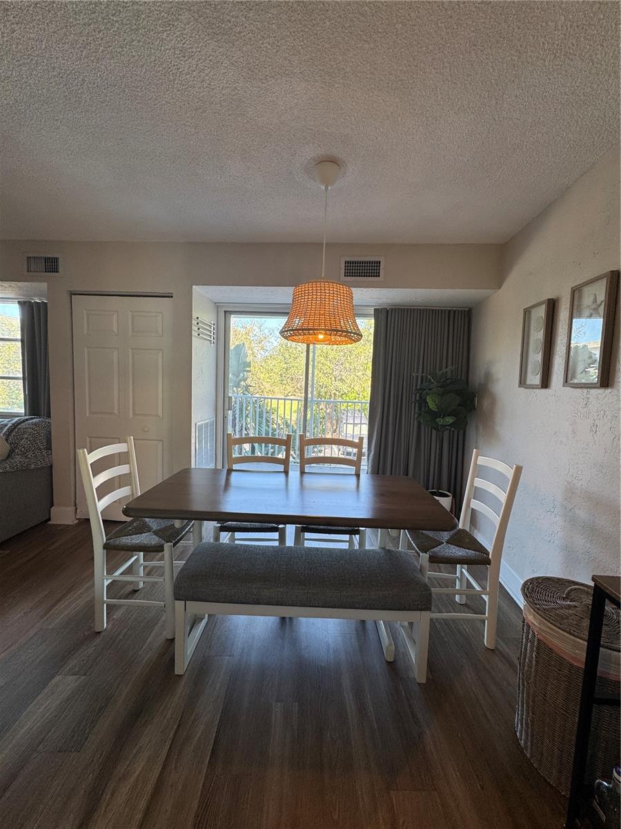 THE WAVE CONDO - Residential Lease