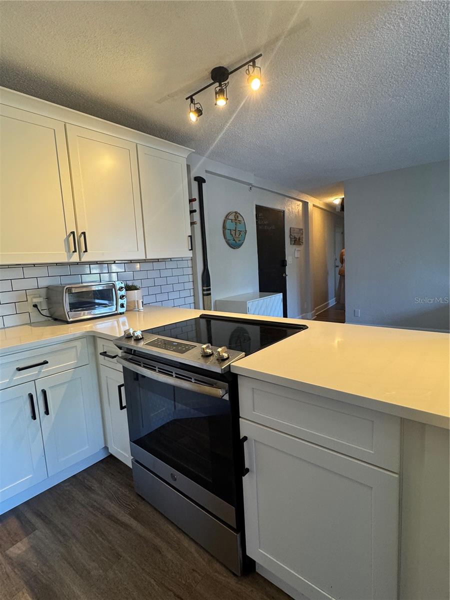 THE WAVE CONDO - Residential Lease