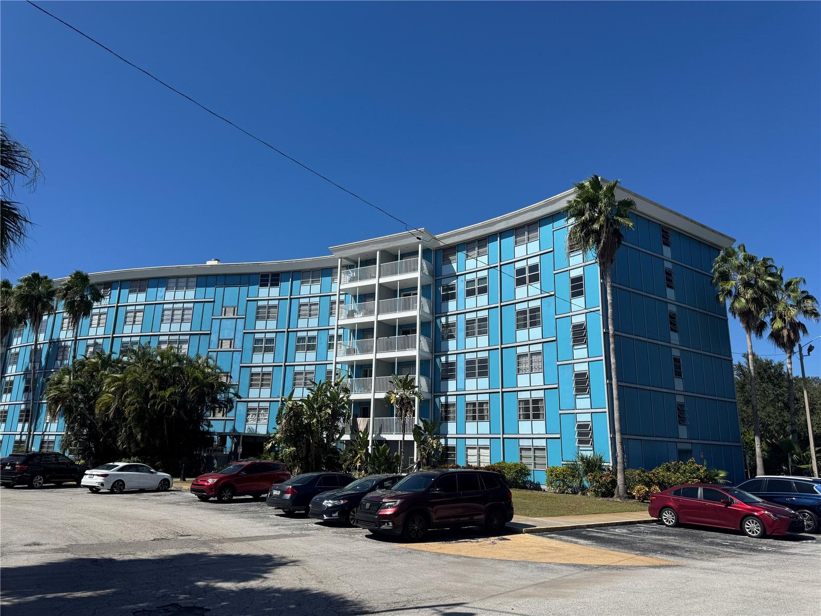 THE WAVE CONDO - Residential Lease