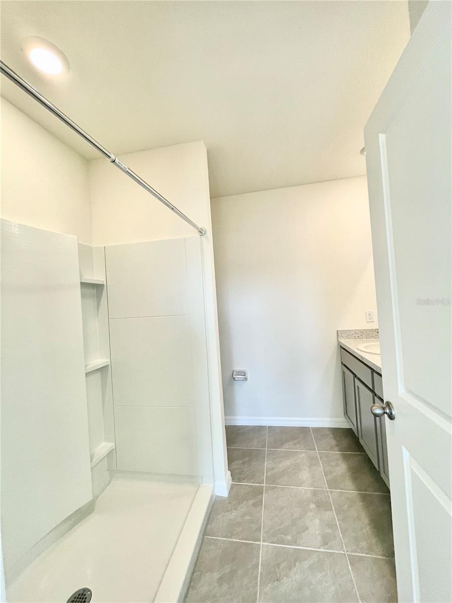 VARREA PH 1 - Residential Lease