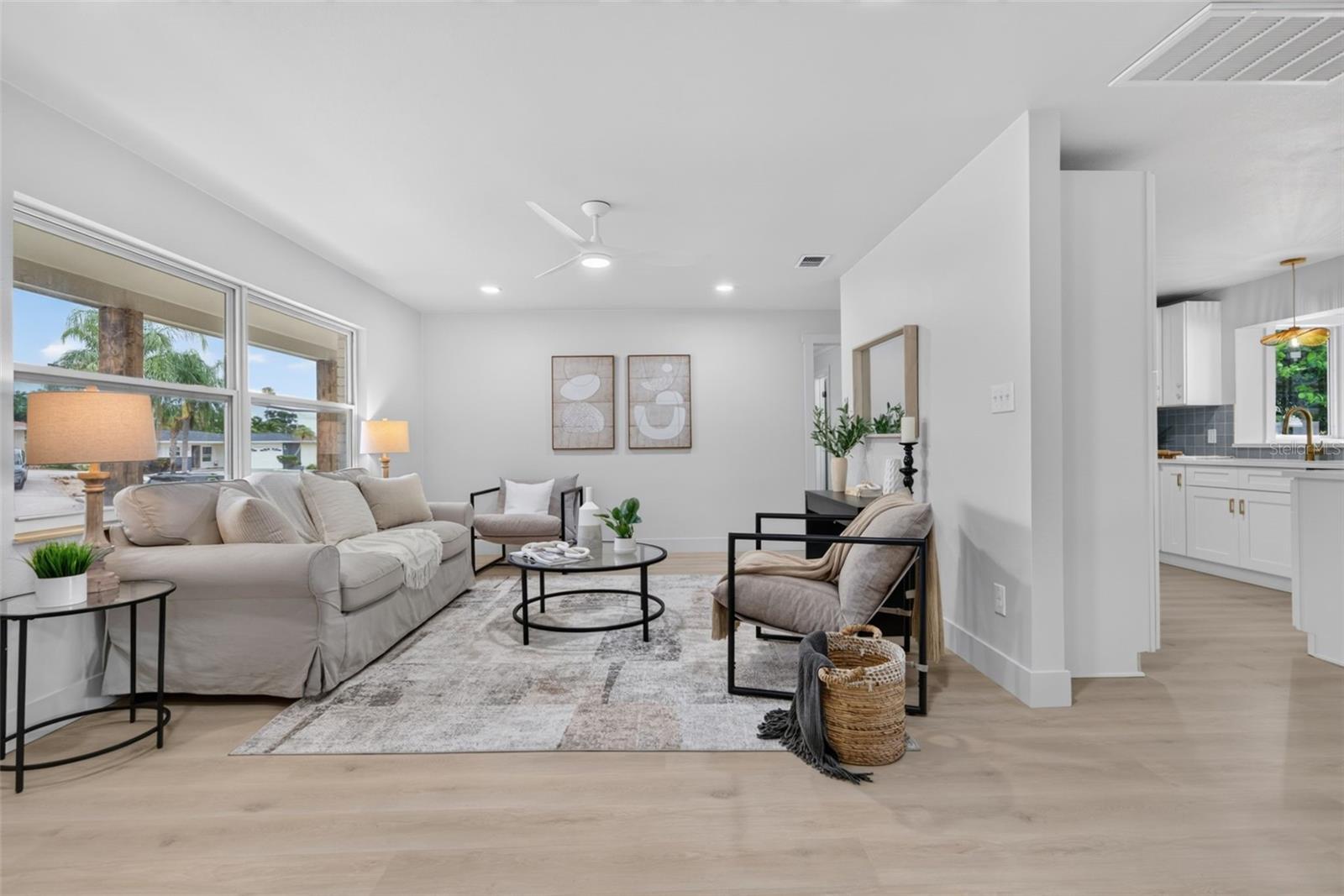 HARBOR HILLS - Residential