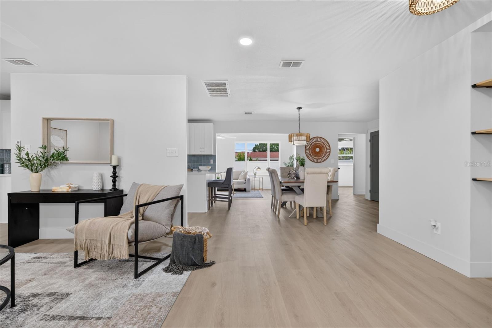 HARBOR HILLS - Residential