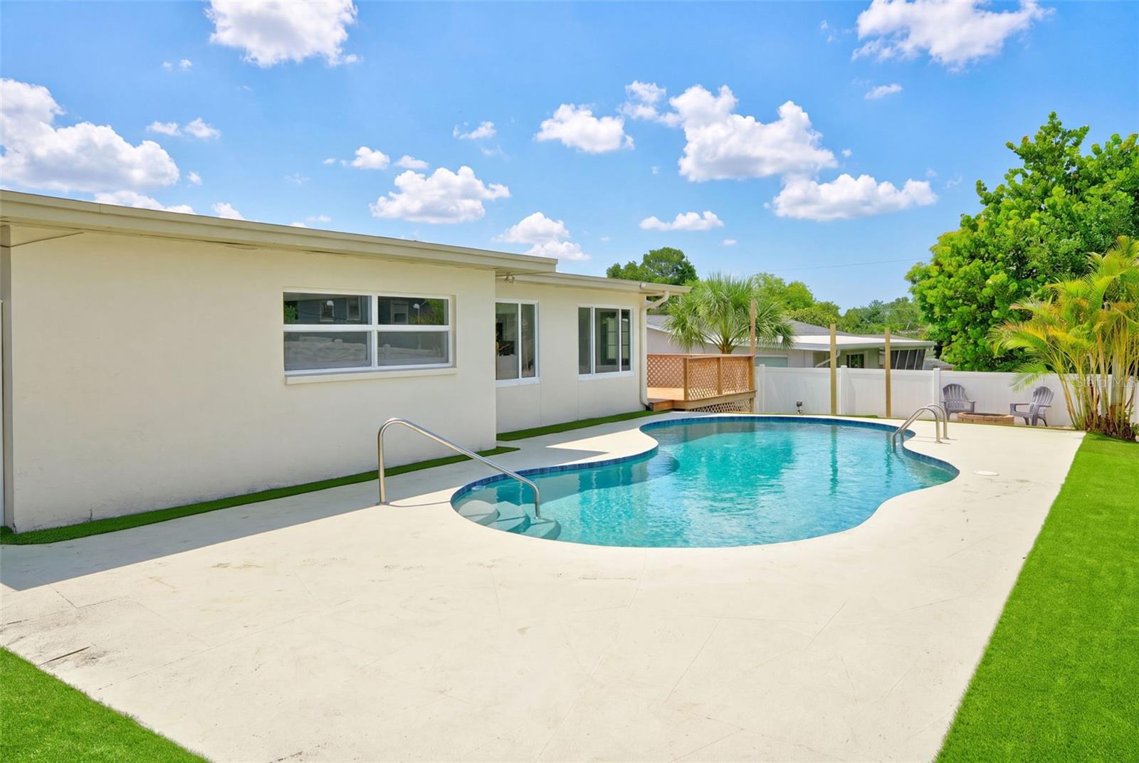 HARBOR HILLS - Residential