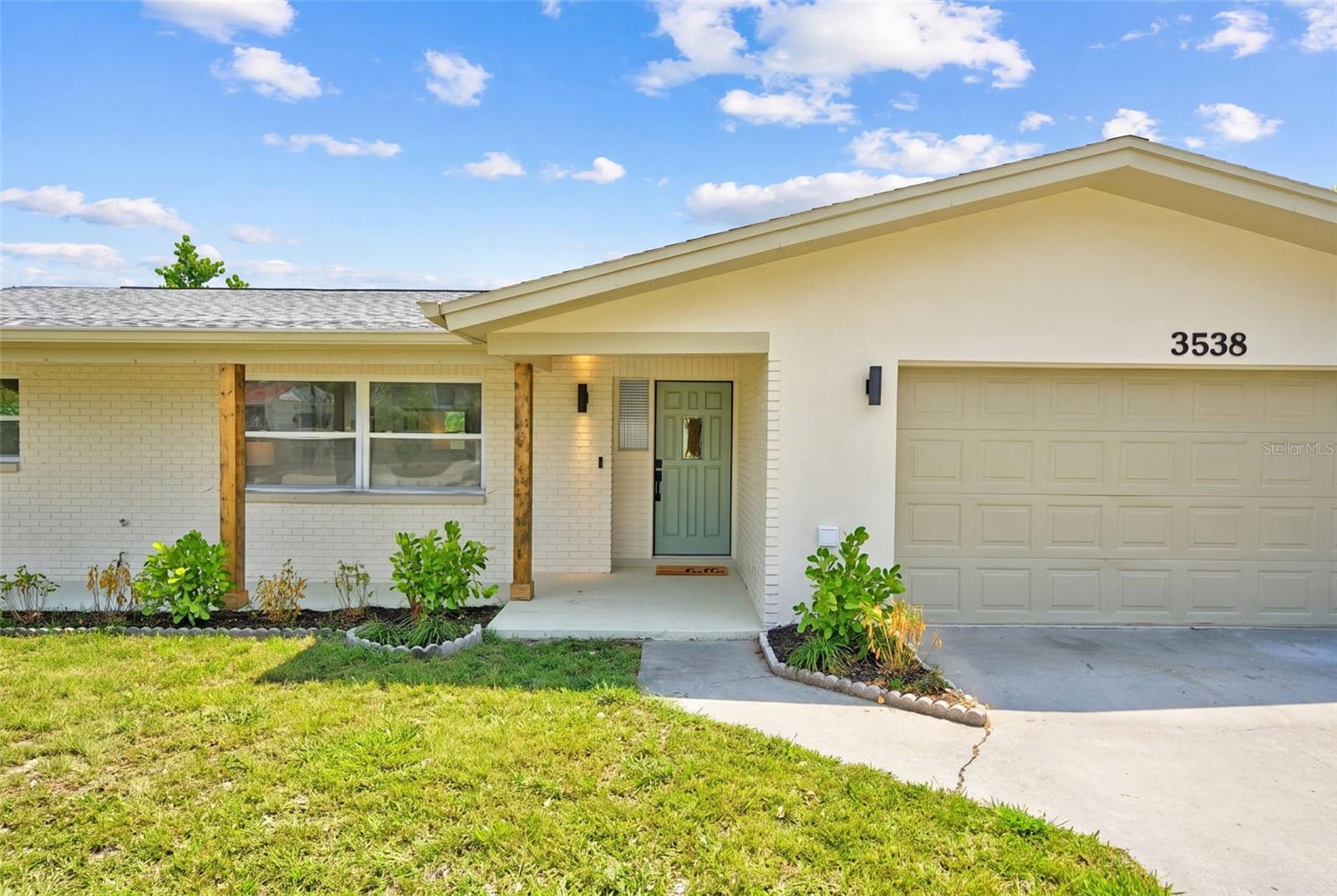 HARBOR HILLS - Residential