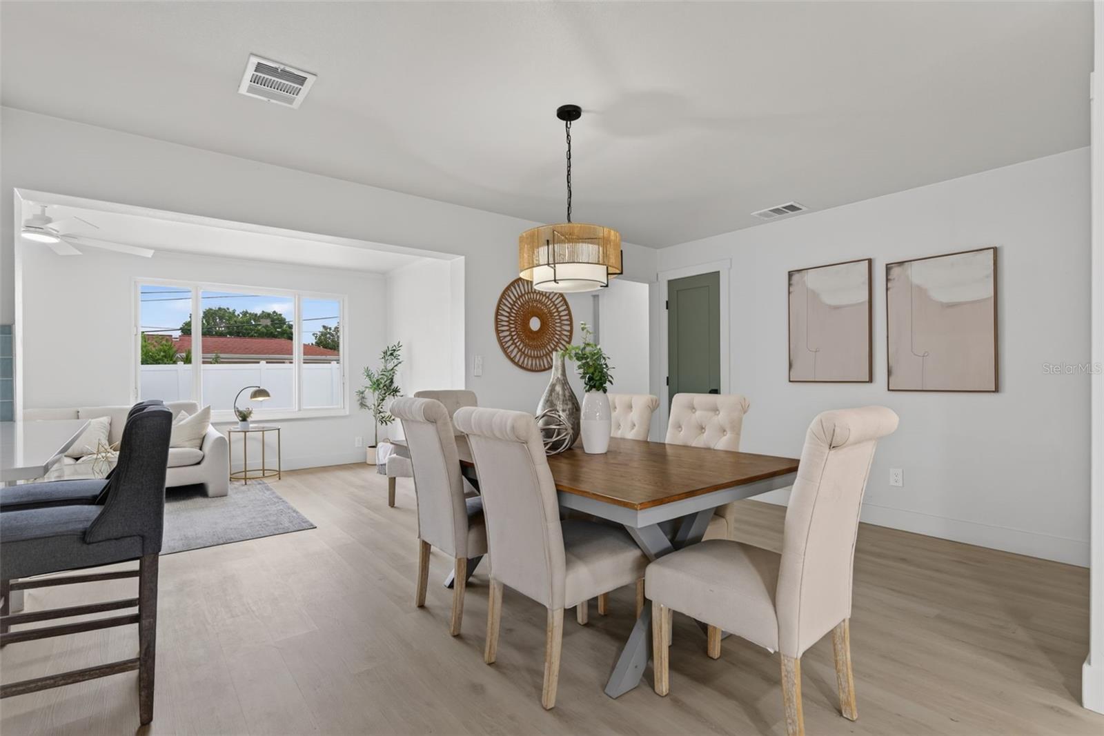 HARBOR HILLS - Residential