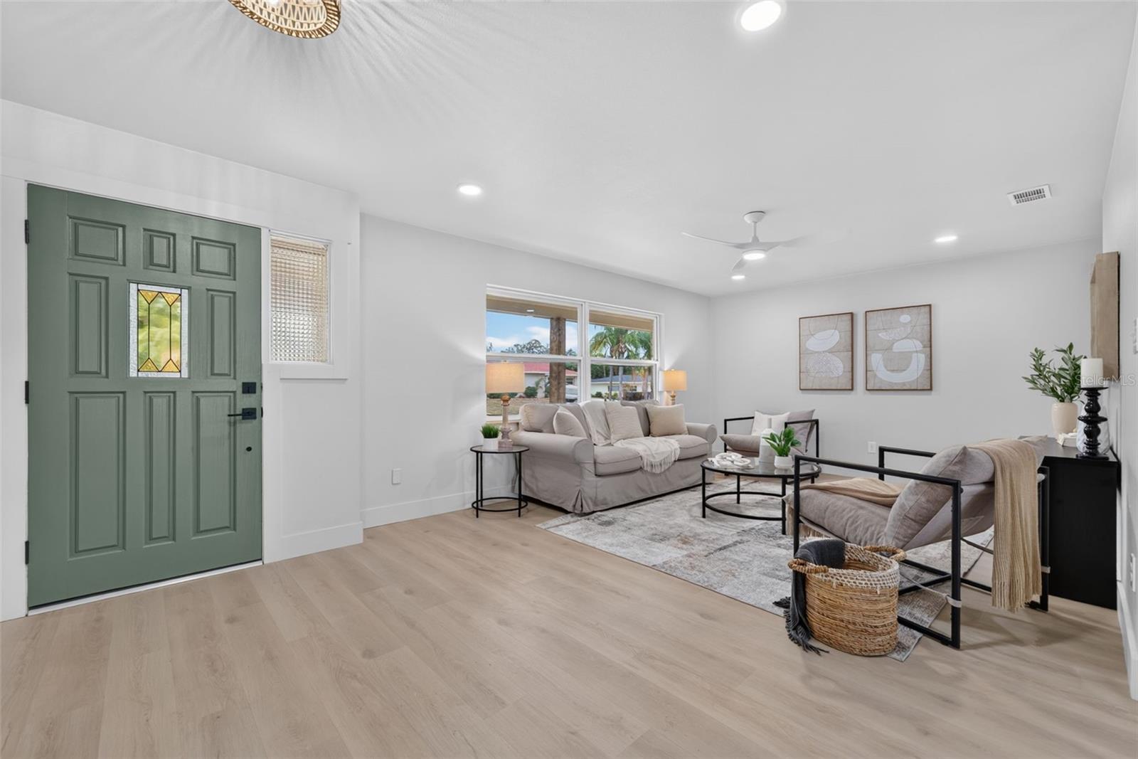 HARBOR HILLS - Residential