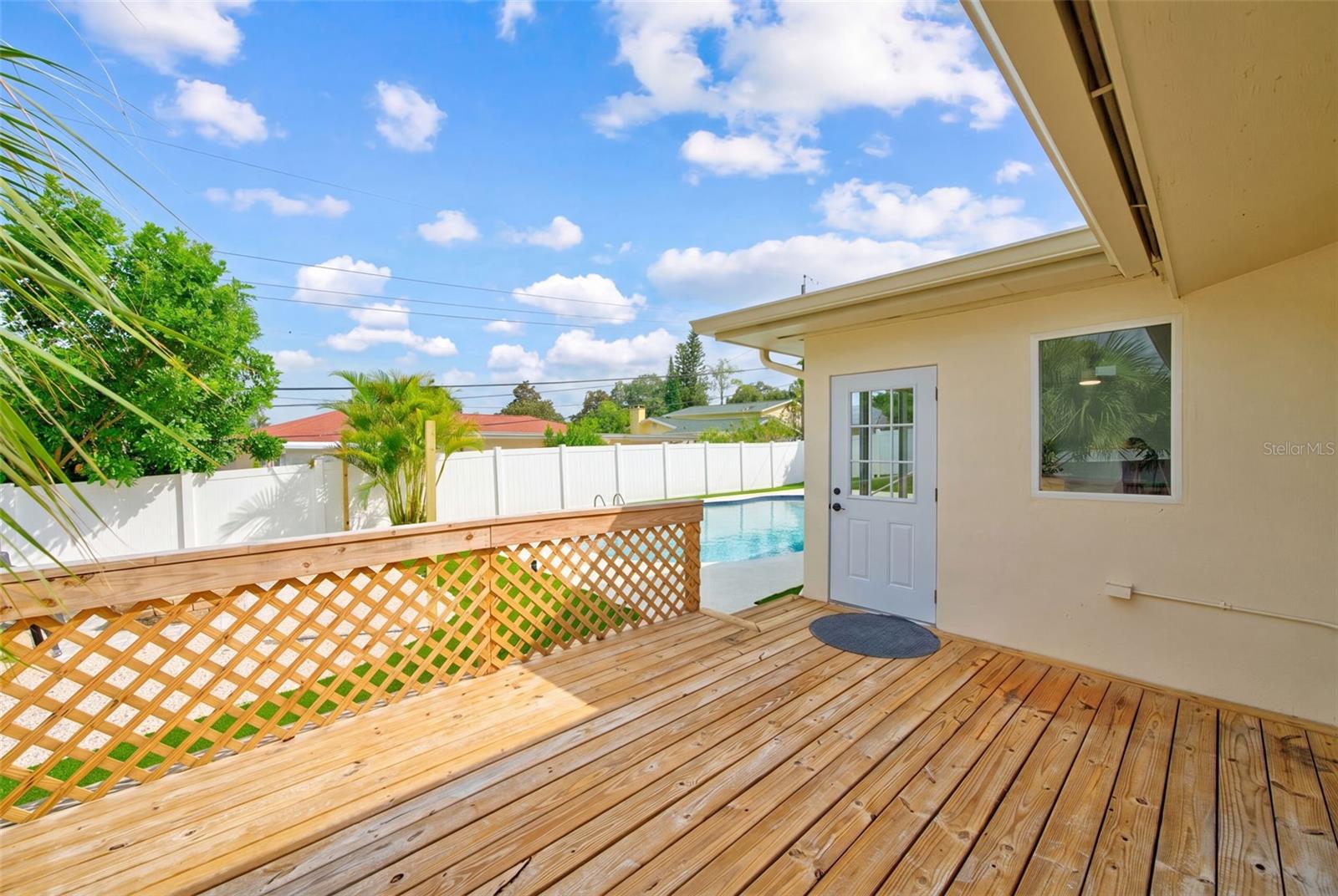 HARBOR HILLS - Residential